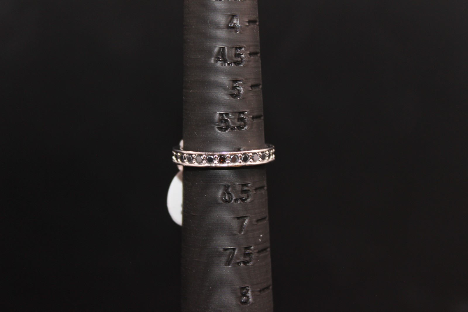 925 Sterling Silver Ring with 1.0 CT Black Moissanite Stones – Size 6