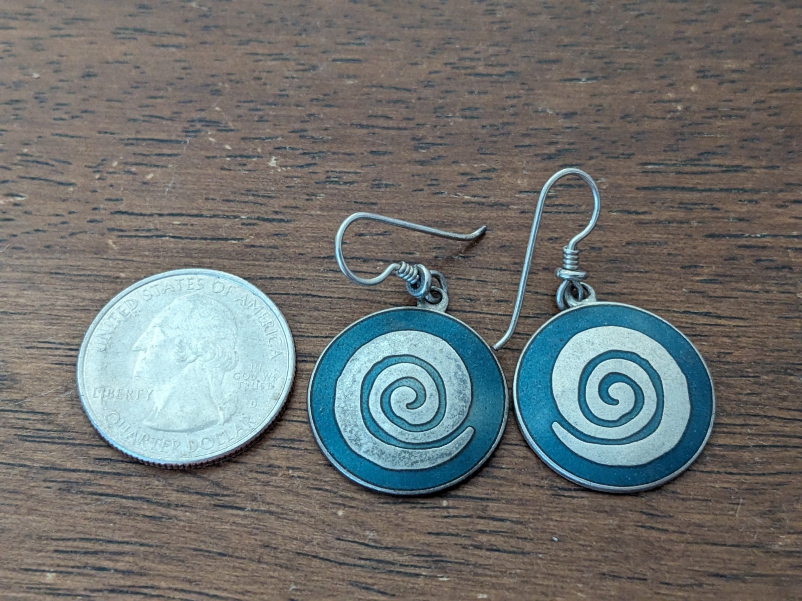 Laurel Burch “Infinity” blue & silver tone swirl round dangle earrings FREE SHIP