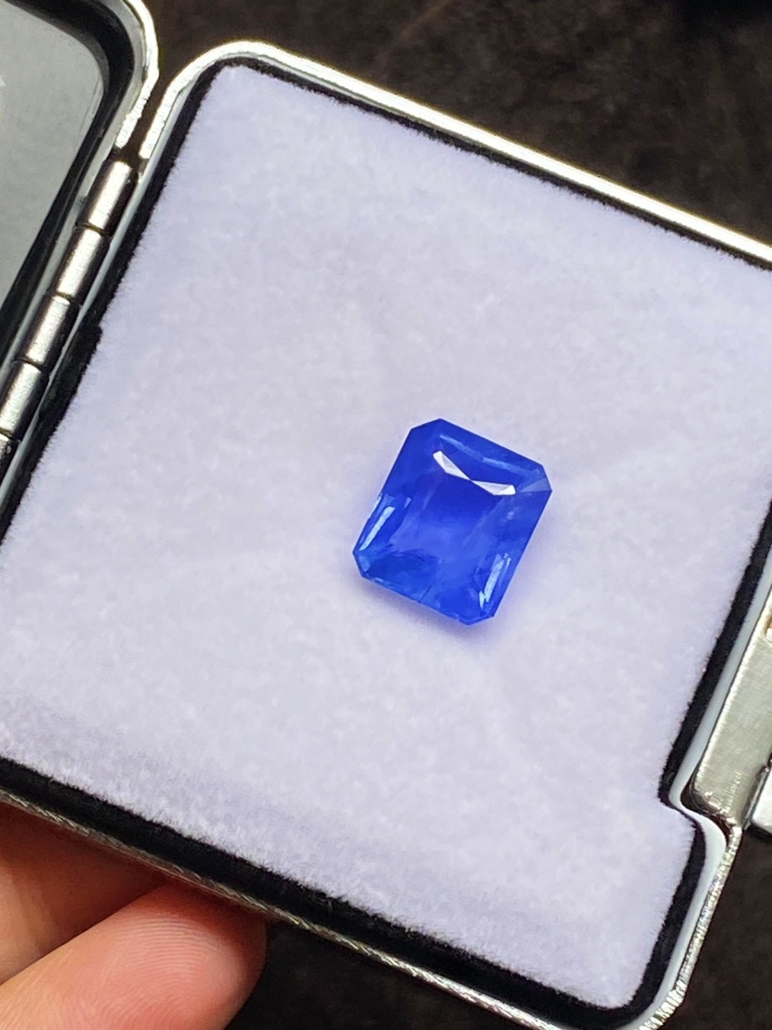 [jerseychou] Natural sapphire 7.43 ct , cornflower blue , Sri Lanka , AIGS+GRS