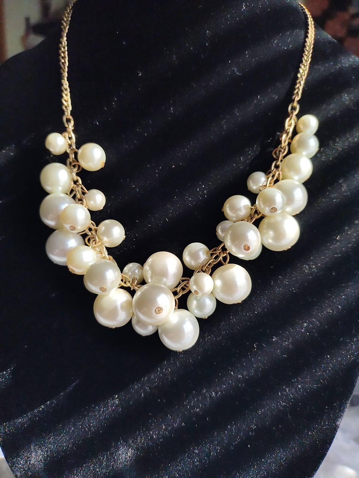 Thick Pearl Necklace. White Pearls. Faux Pearl Necklace.