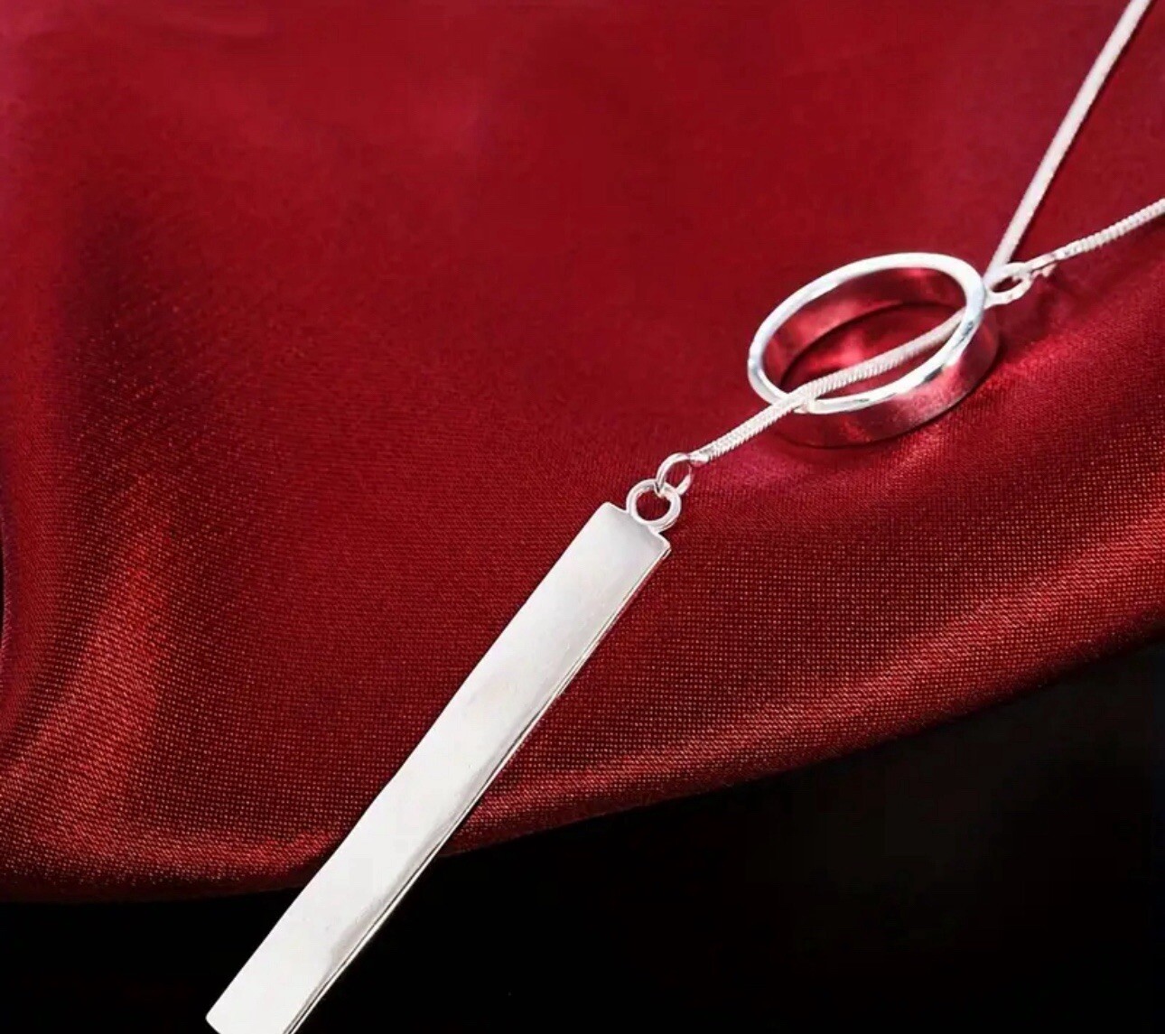 Beautiful Silver Adjustable Bar Over Ring Necklace Womens Size M Casual Formal