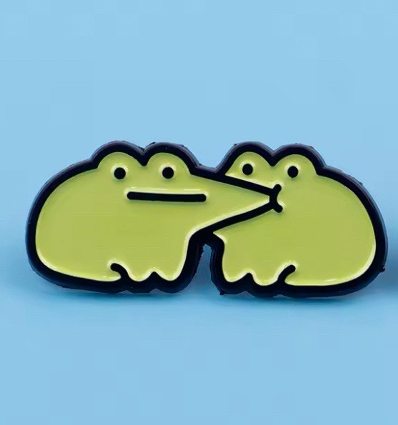 Frogs Hungry Face Style 1pc Pin Rubber Pin Back Frog Pair Eat Brooch Enamel Pin