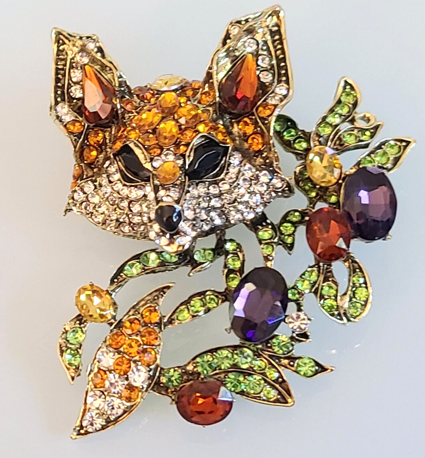 WOWSER HIGHLY DIMENSIONAL DESIGNER STYLE UNSIGNED MULTICOLORED FOX BROOCH PIN
