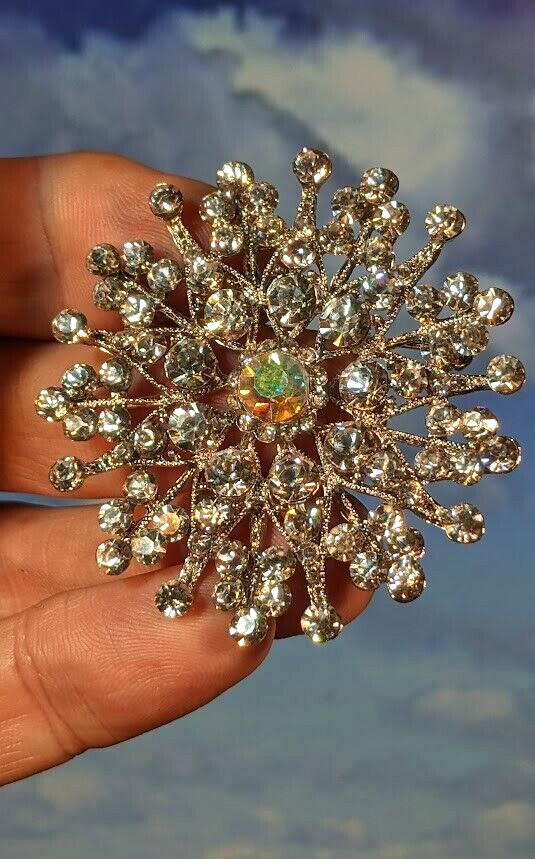 Vintage Brilliant Cut AB / Clear Rhinestones Alloy Brooch, in Gift Box. 52mm
