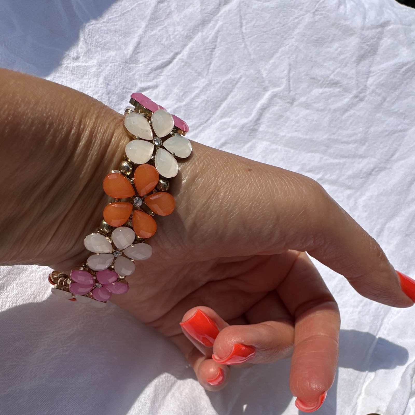 Gold Tone Enamel Flower Link Stretch Bracelet Pink White Orange No Clasp