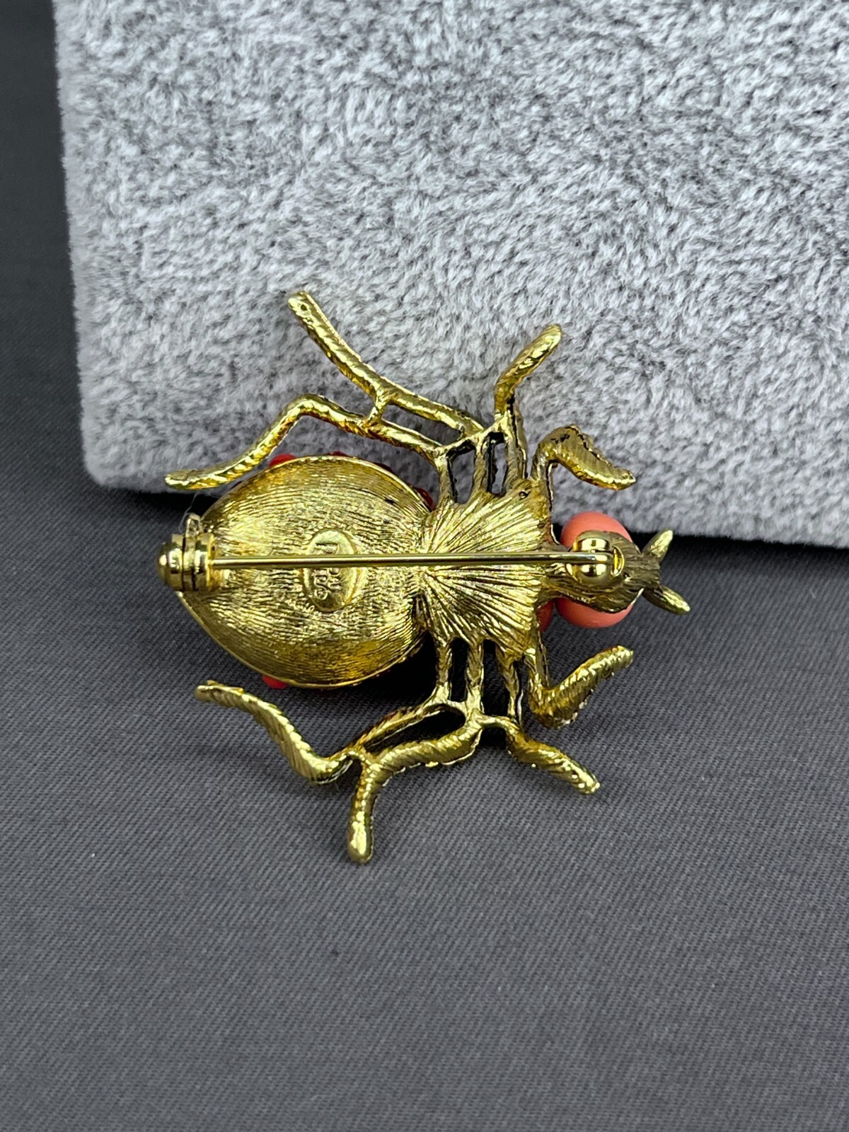 2 Joan Rivers Carnelian Spider & Faux Jade Just Do It Bee Brooches w/Crystals