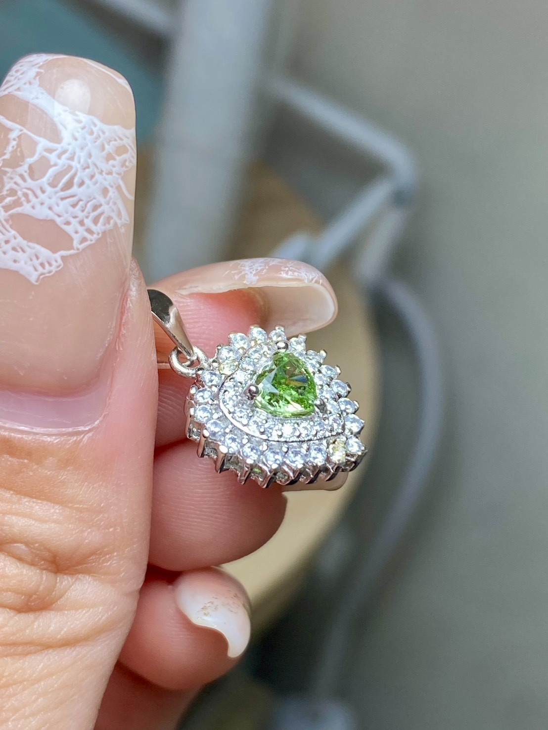 [jerseychou] Lab-Grown Diamond , 0.7ct , Fancy vivid green , IGI