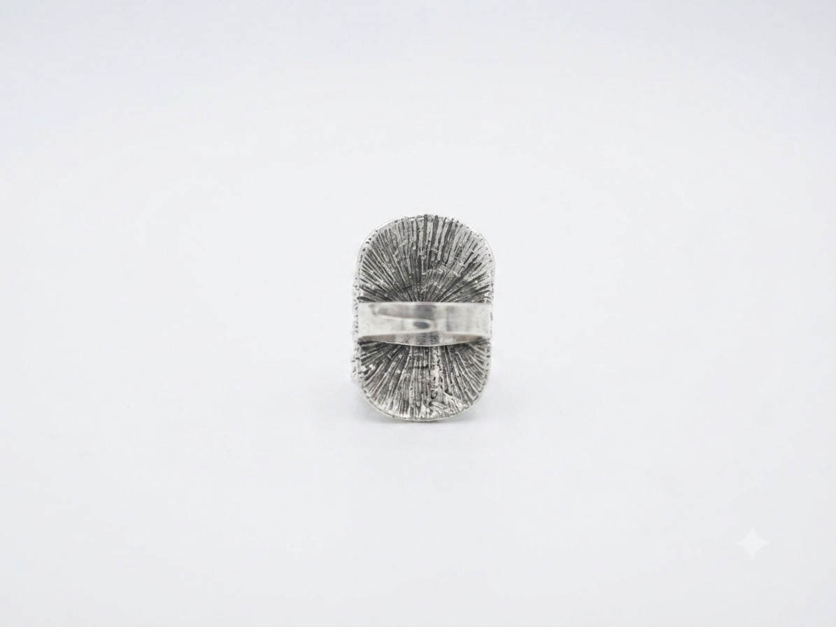 Vintage Style Statement Ring – Red Embroidered Center with Detailed Silver-Tone
