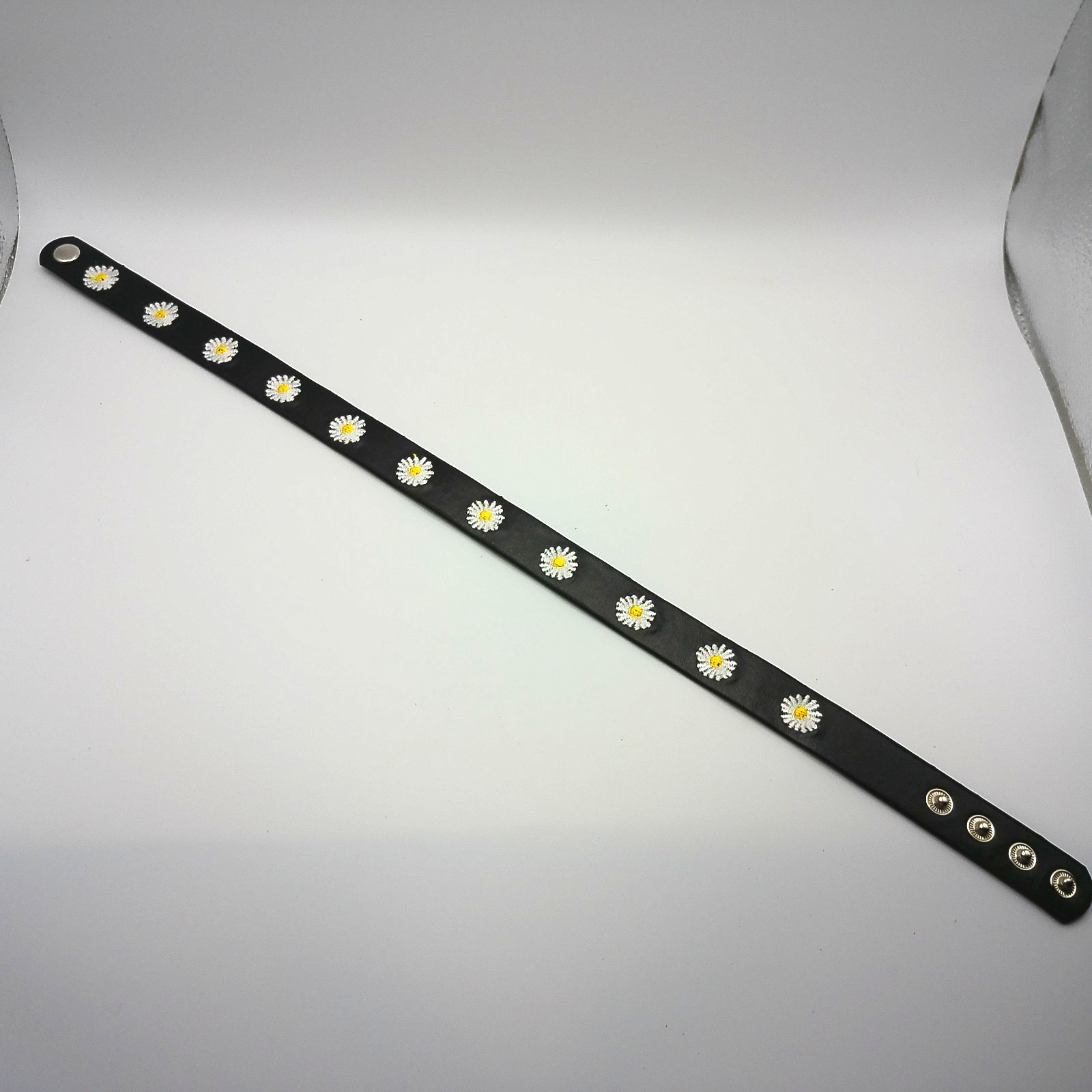 Boho-style Daisy Choker Necklace Embroidered White and Yellow flowers on black
