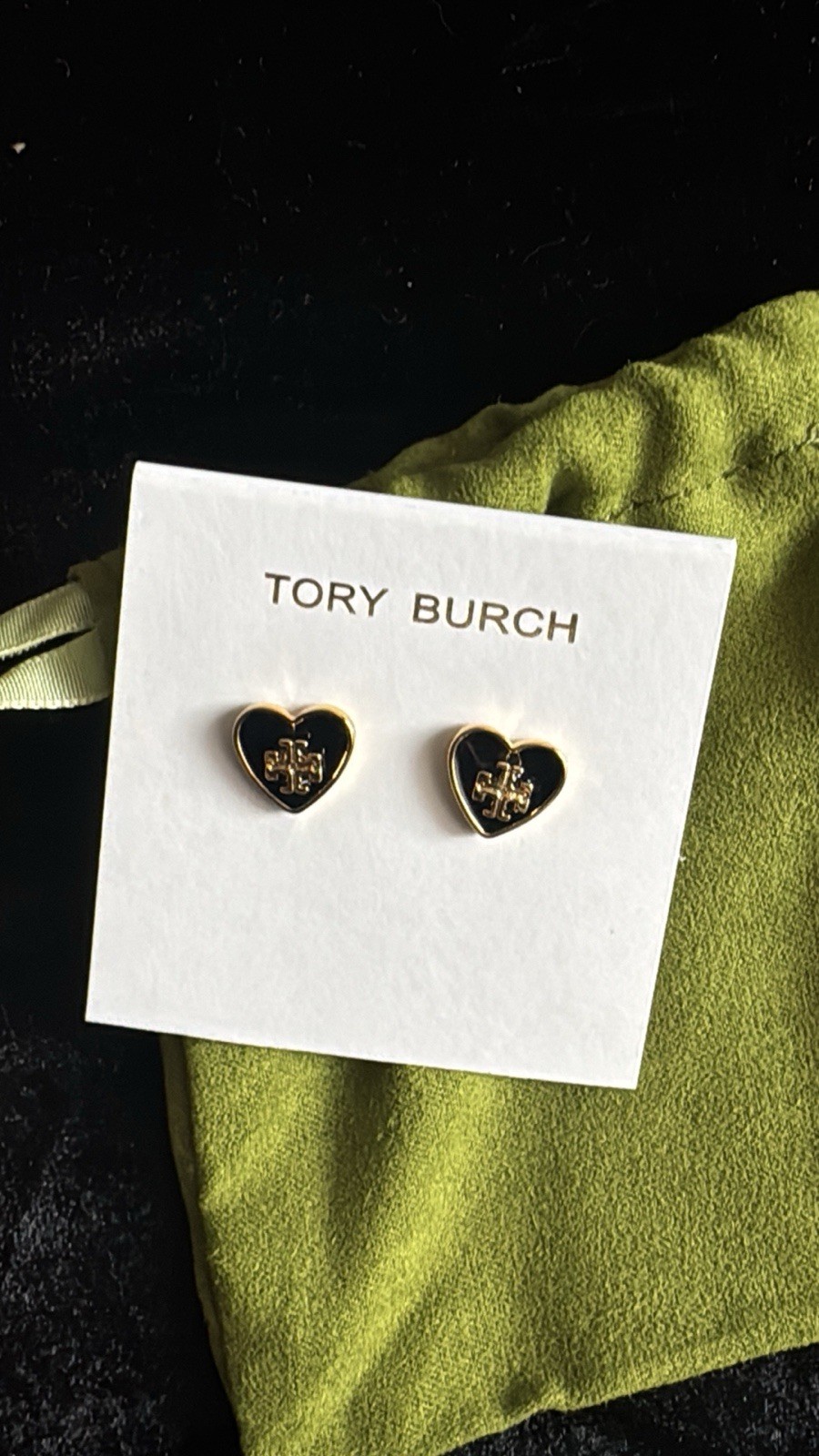 Tory Burch Kira Heart Stud Earrings Tory Gold/Pearl NWOT excellent GIFT w/pouch