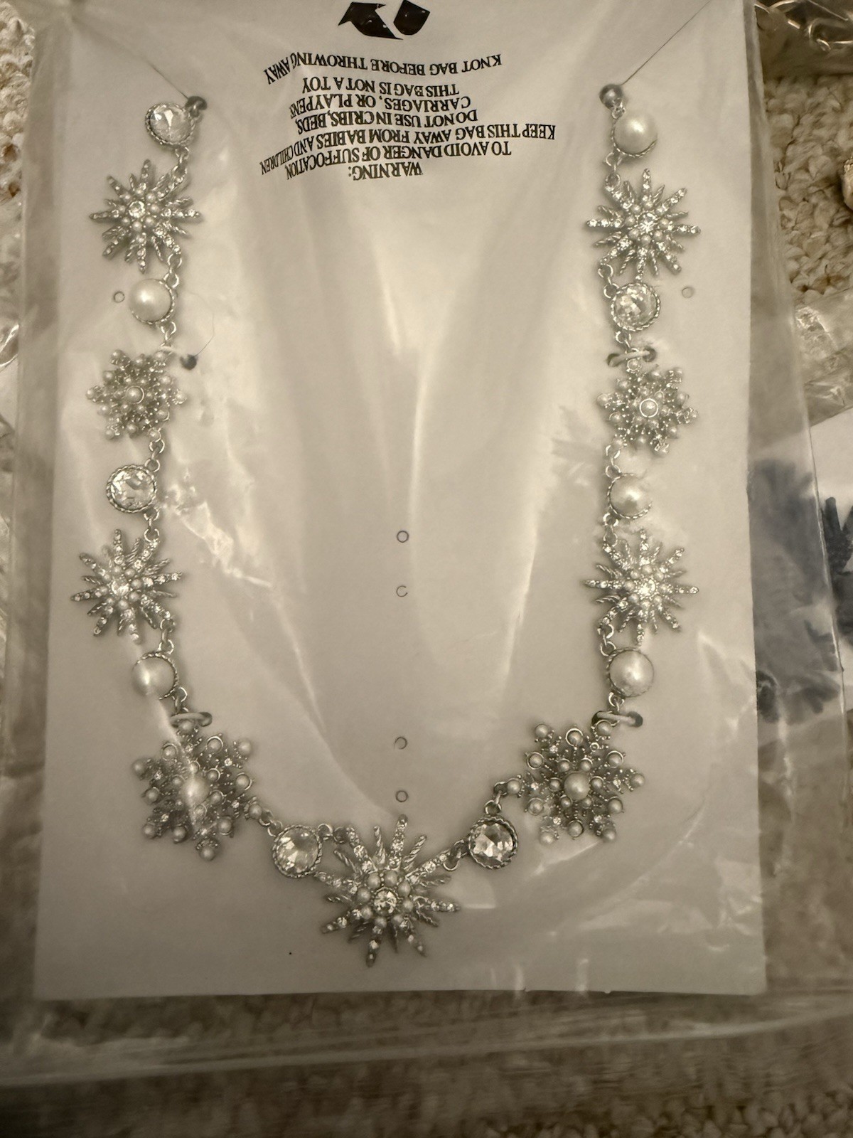 $79.50 Talbots CRYSTAL SNOWFLAKE STATEMENT NECKLACE TS5