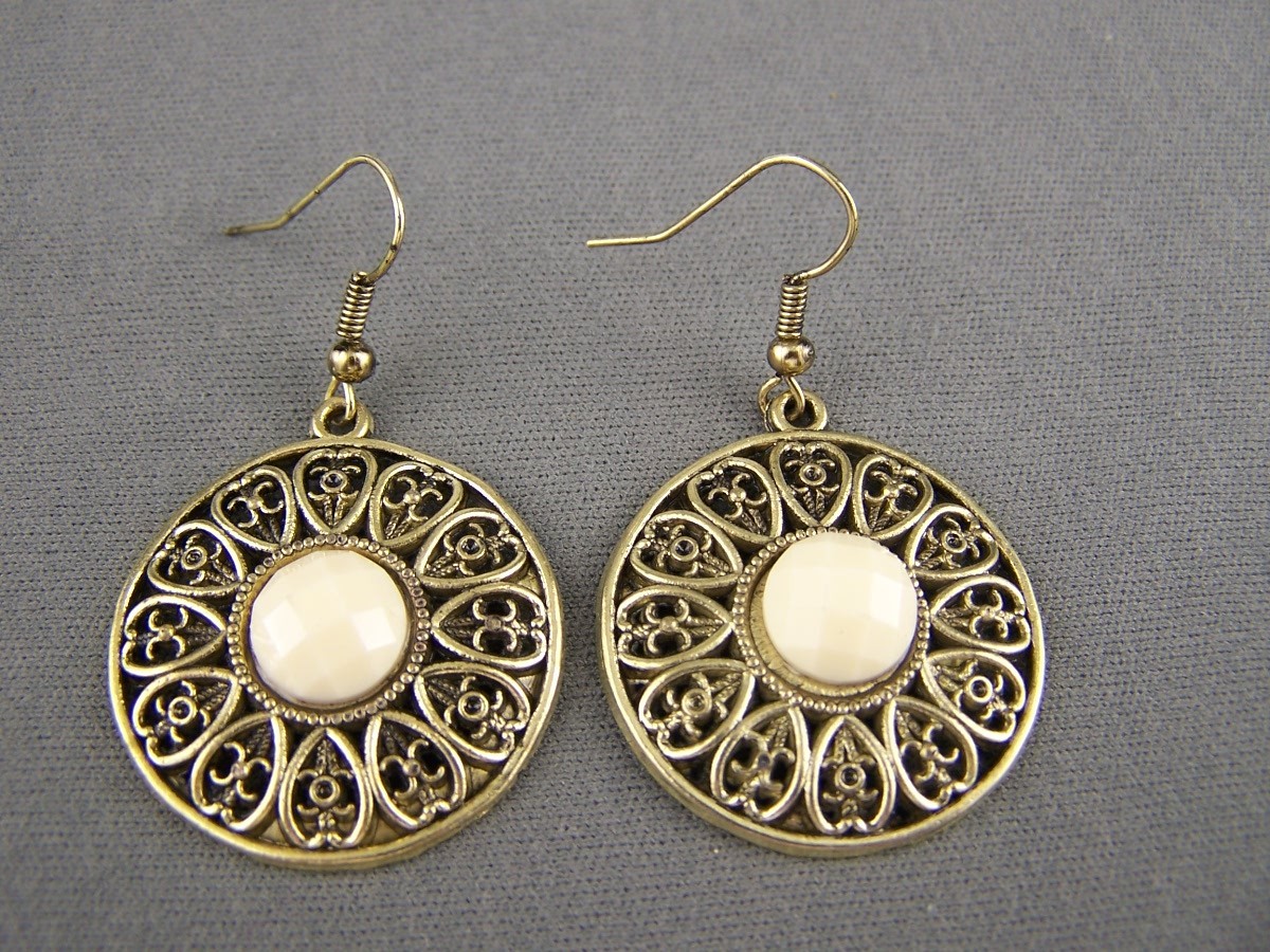 Cream round medallion earrings faceted gem flower dangle 1 7/8″ long bronze gold