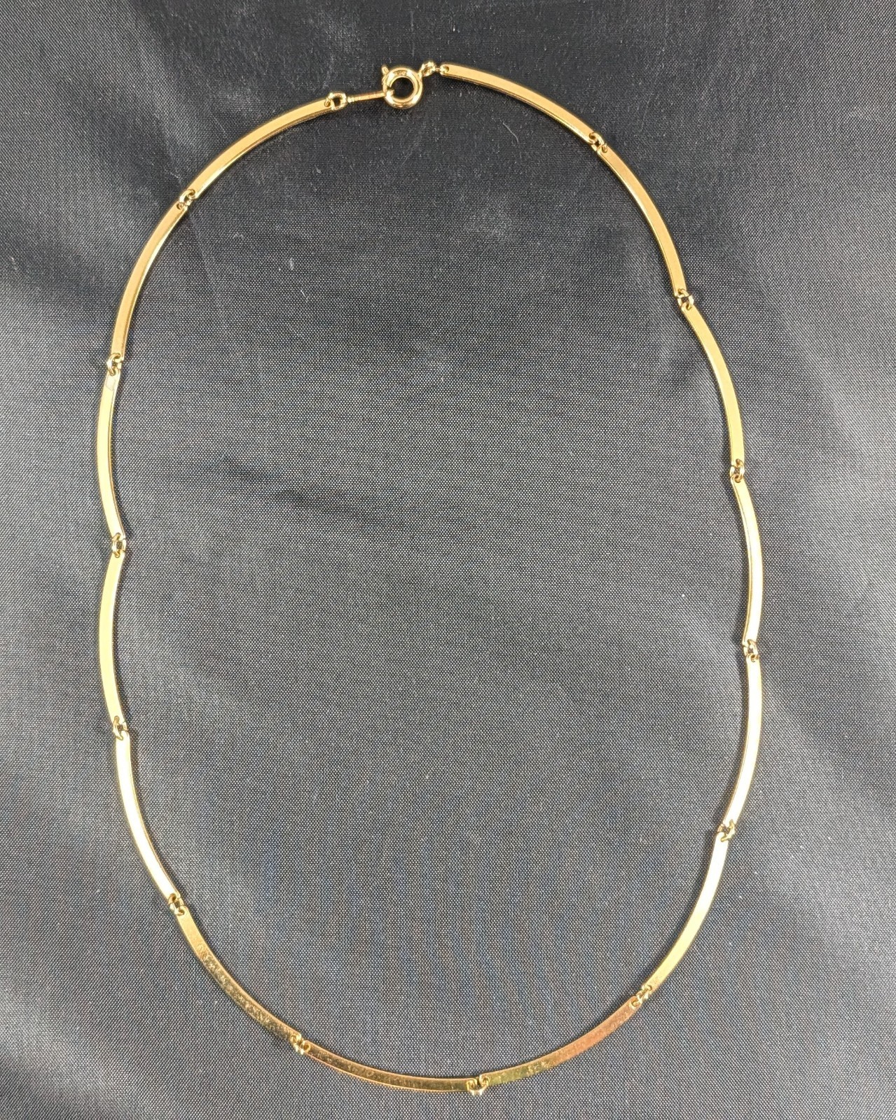 Gold Tone Bar Link Necklace Textured Center Minimalist 18in