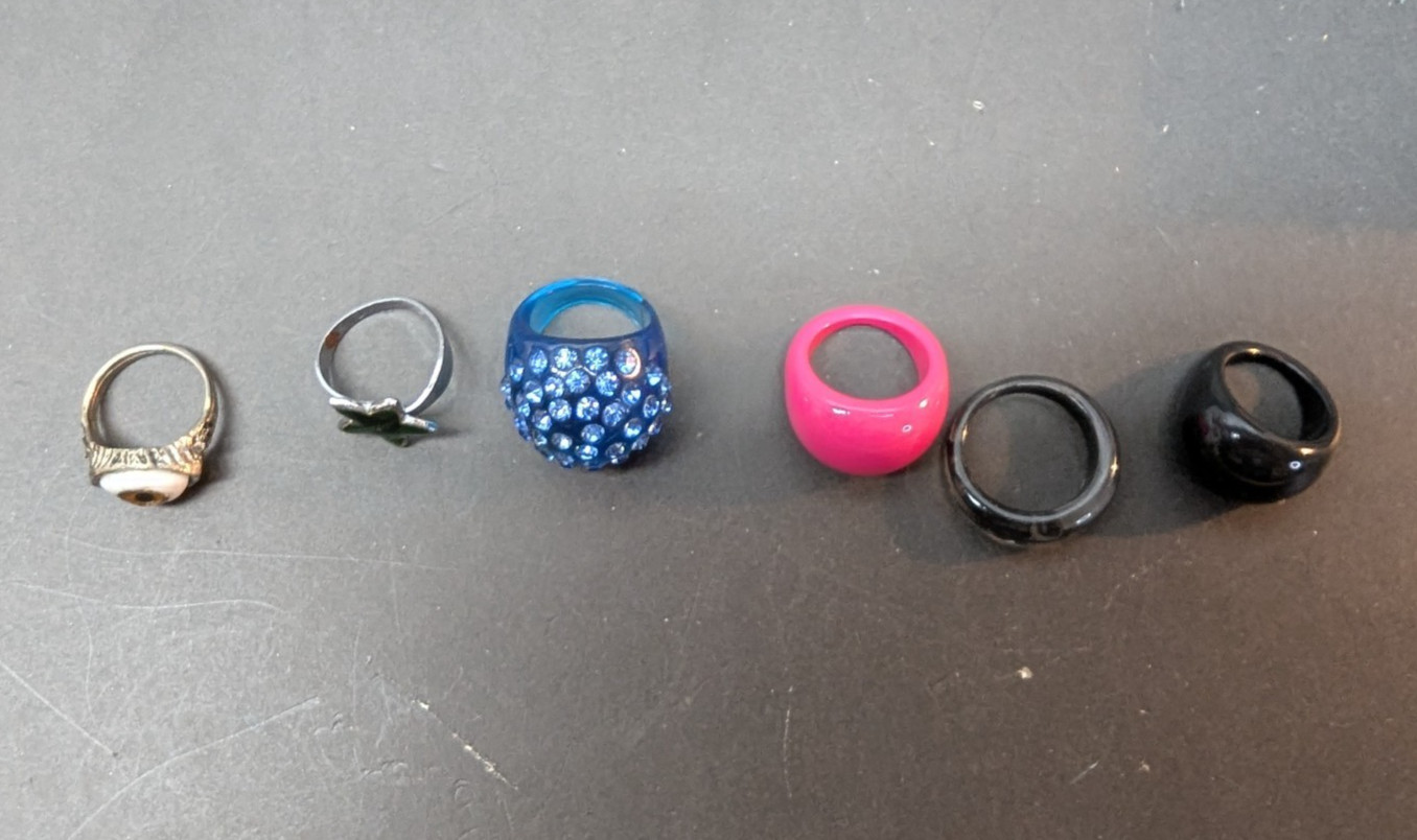 LOT OF 6 Rings Metal and Plastic Different Design with Silver Tone Vintage