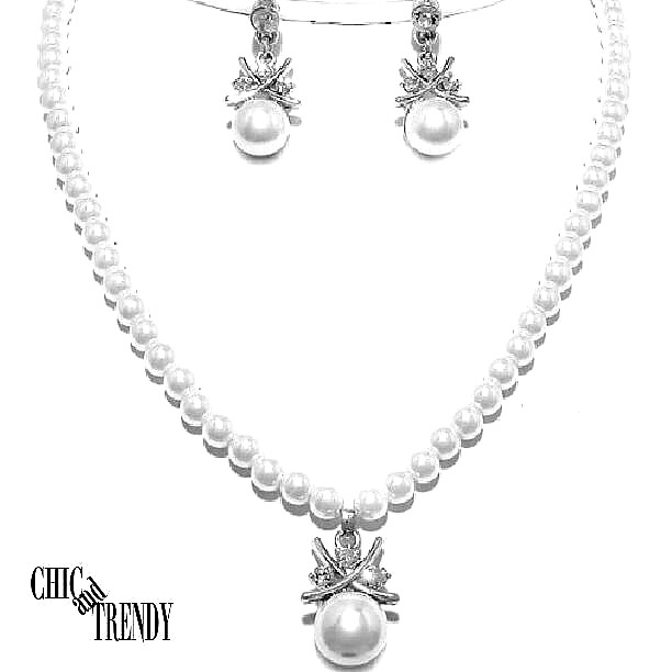 CLEARANCE CLASSIC WHITE PEARL CRYSTAL BRIDAL, CASUAL FORMAL NECKLACE JEWELRY SET