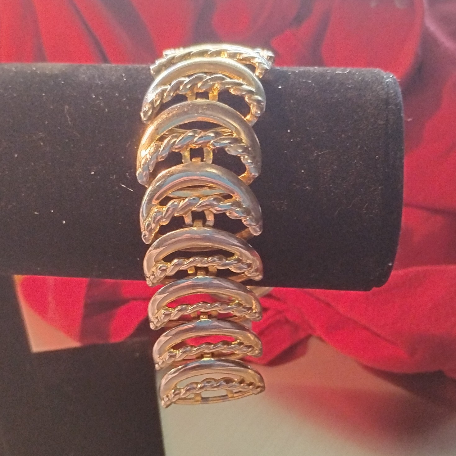 Two-Tone Gold & Silver Tone Curb Link Chain Bracelet Fold Over Clasp 7 in