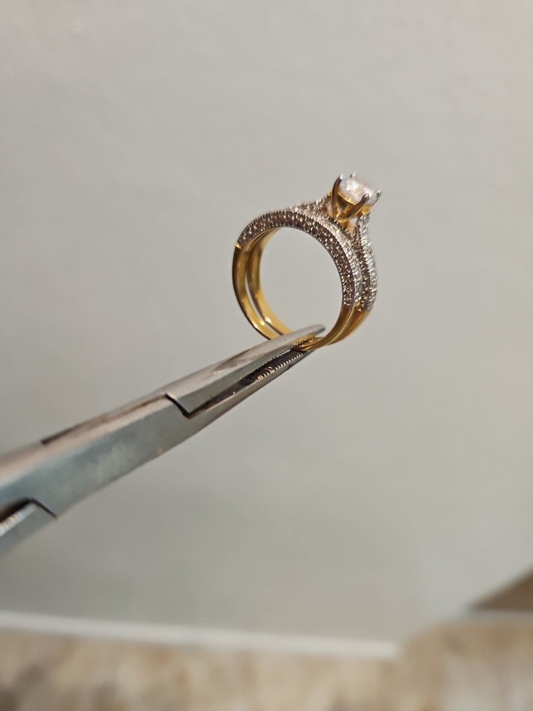 2pc Band & Solitaire Ring sz 8-8.25, No Hallmark gold tone CZ Crystal rhinestone