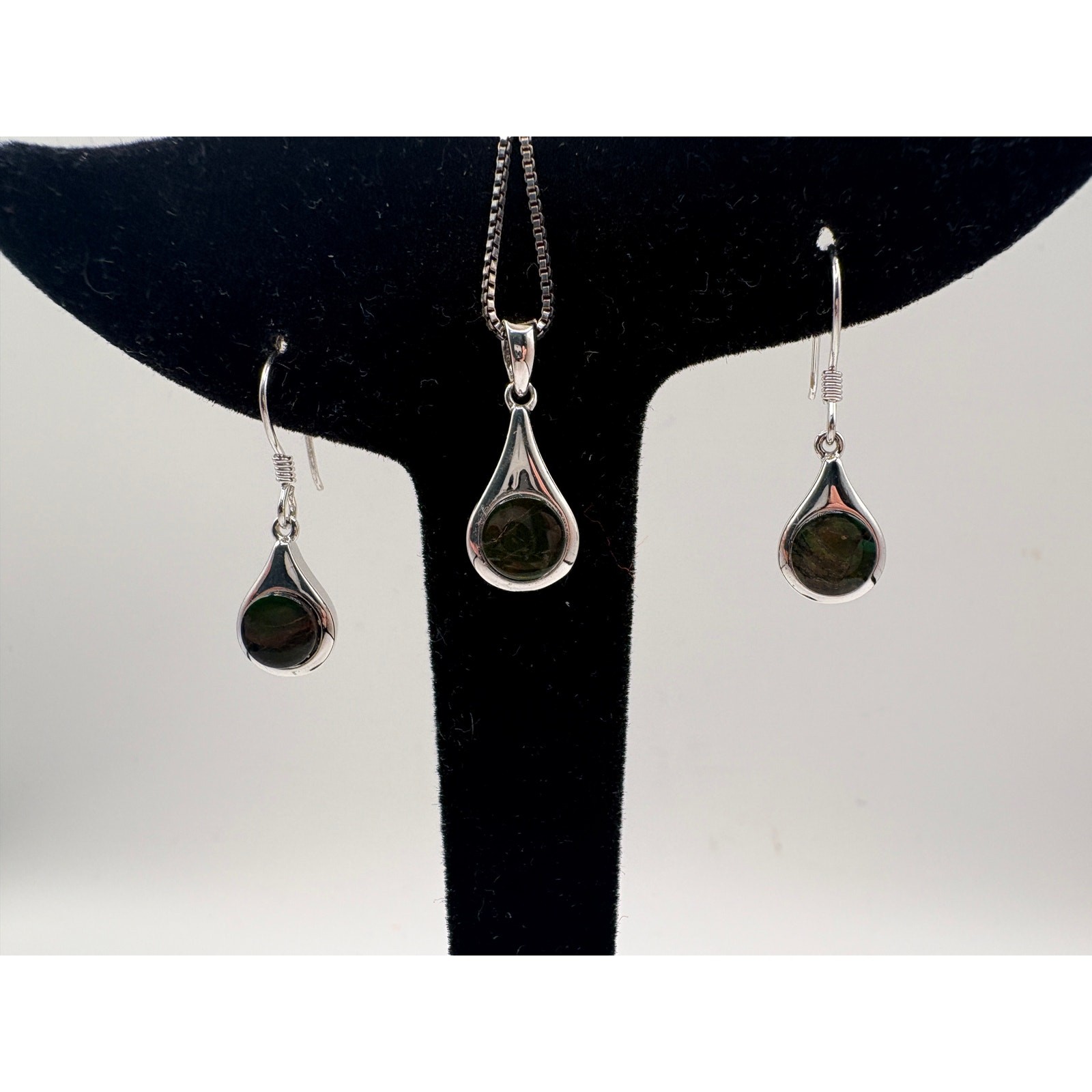Sterling Silver Ammolite 18″ Necklace Dangle Earring Set