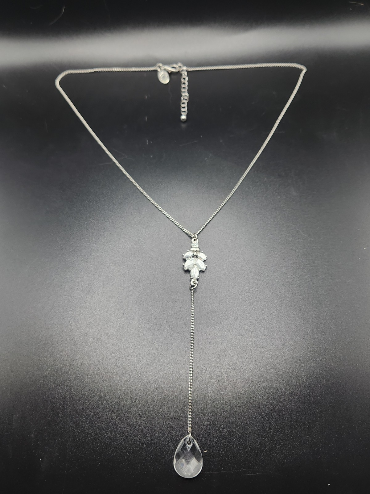 #0033 – Charming Charlie Silver Tone Y Necklace Clear Crystal Teardrop…