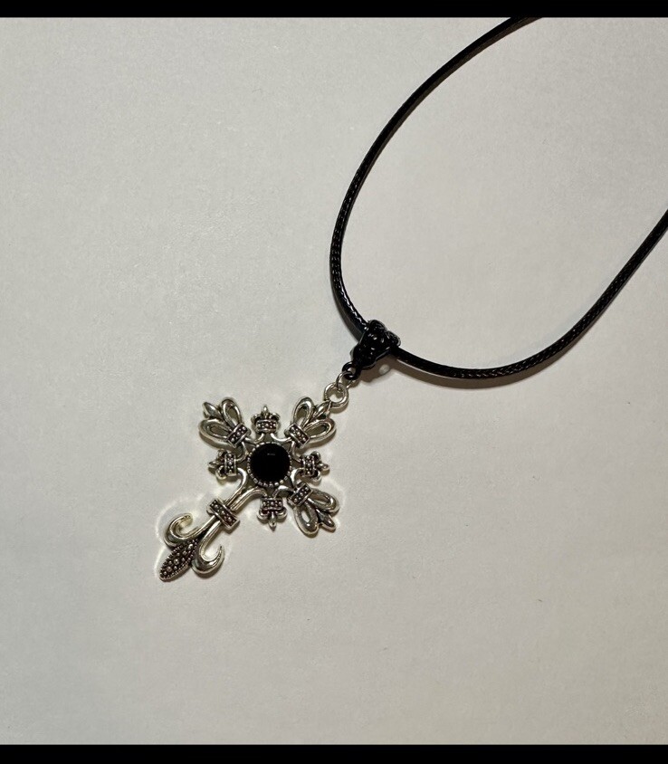 Gothic Dark Silver Cross Vampire Necklace Chain Jewelry Halloween