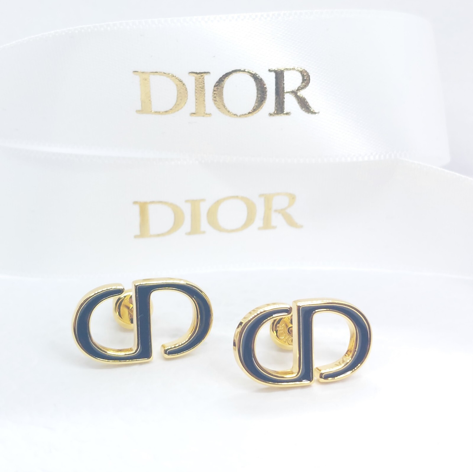 DIOR CD EARRINGS – Box & Dust Pouch Included.