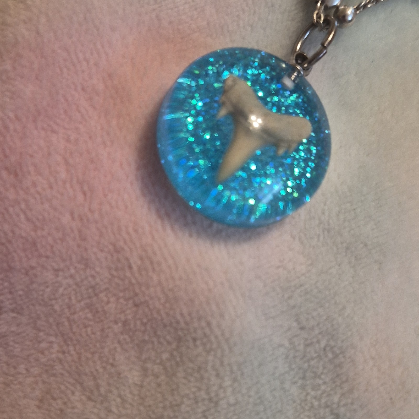 Silver Tone Adjustable Ball Chain Necklace Blue Resin Round Shark Tooth Charm
