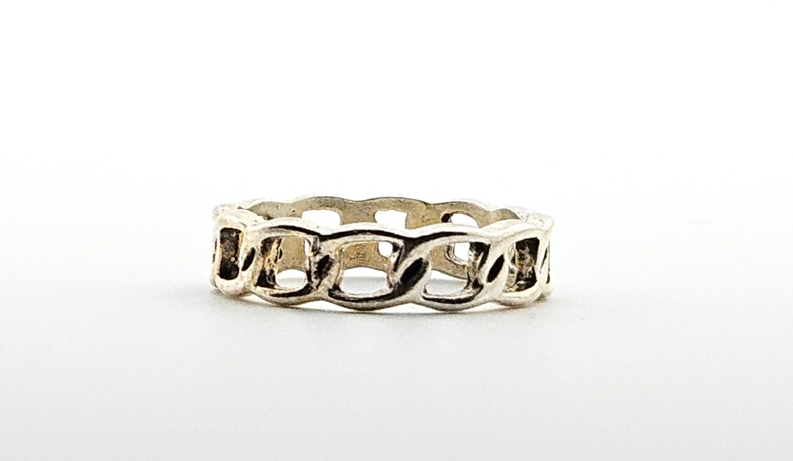 Set Of 3 Silver Tone Band Rings Multiple Sizes J17-3924