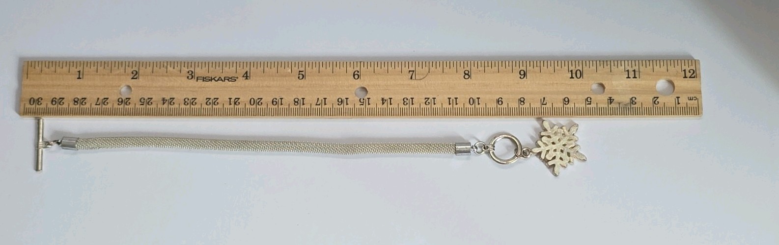 Silver Tone Mesh Chain Toggle Bracelet 7in Snowflake Dangle Charm Christmas