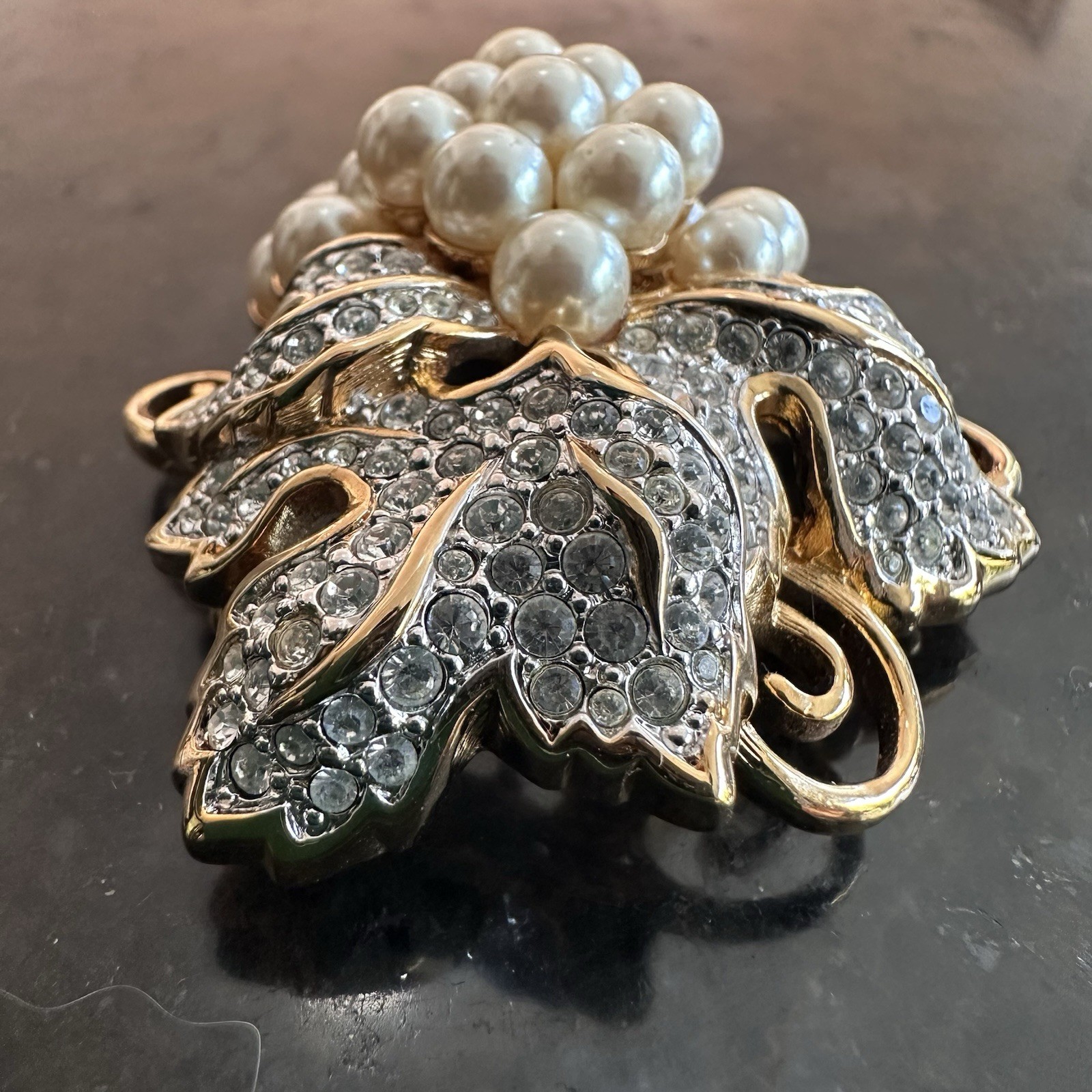 Vtg SWAROVSKI Faux Pearl Rhinestone & 23K Gold Plated Grape Cluster Lg Brooch