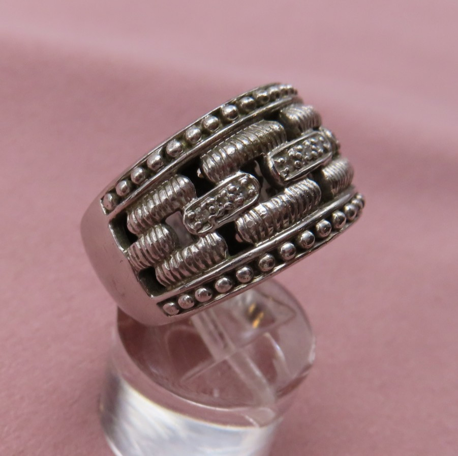 Judith Ripka Sterling Silver Ring Cocktail Clear CZ Crystal Sz 6 Wide Band 919f