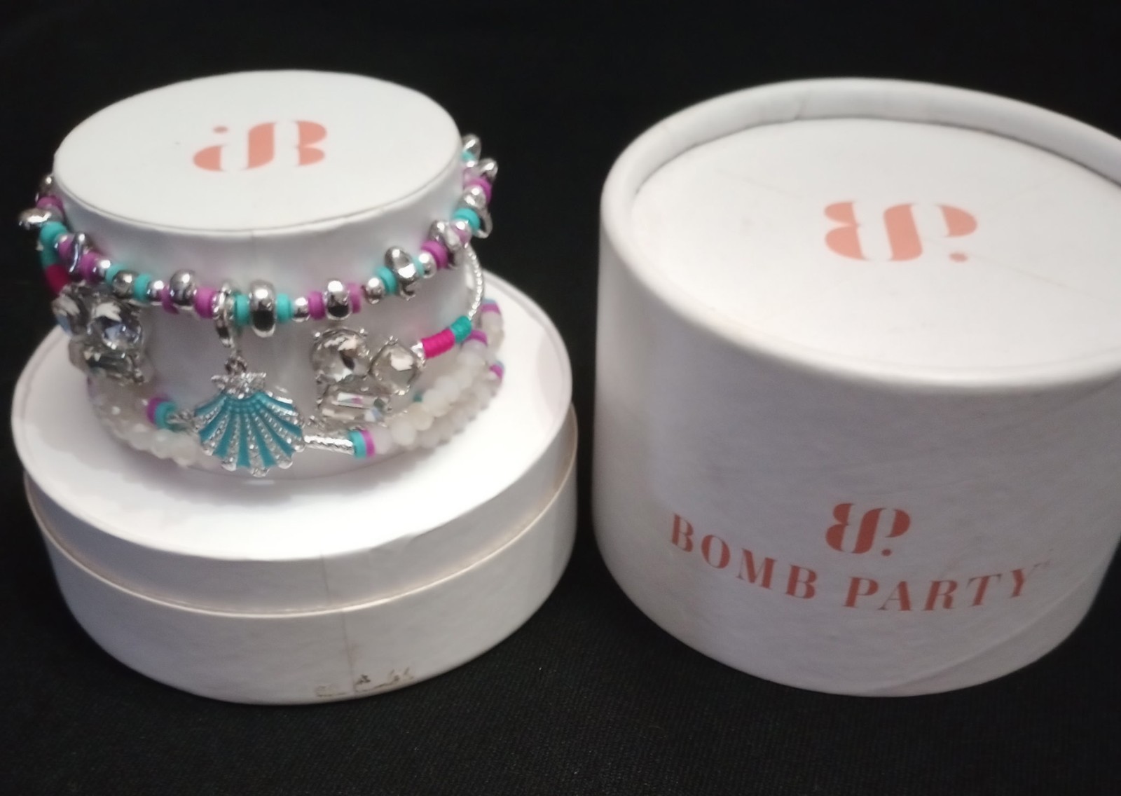 Bomb Party Stackable Beaded Charm Bracelet Seashell Dangle Silver Aqua Signed