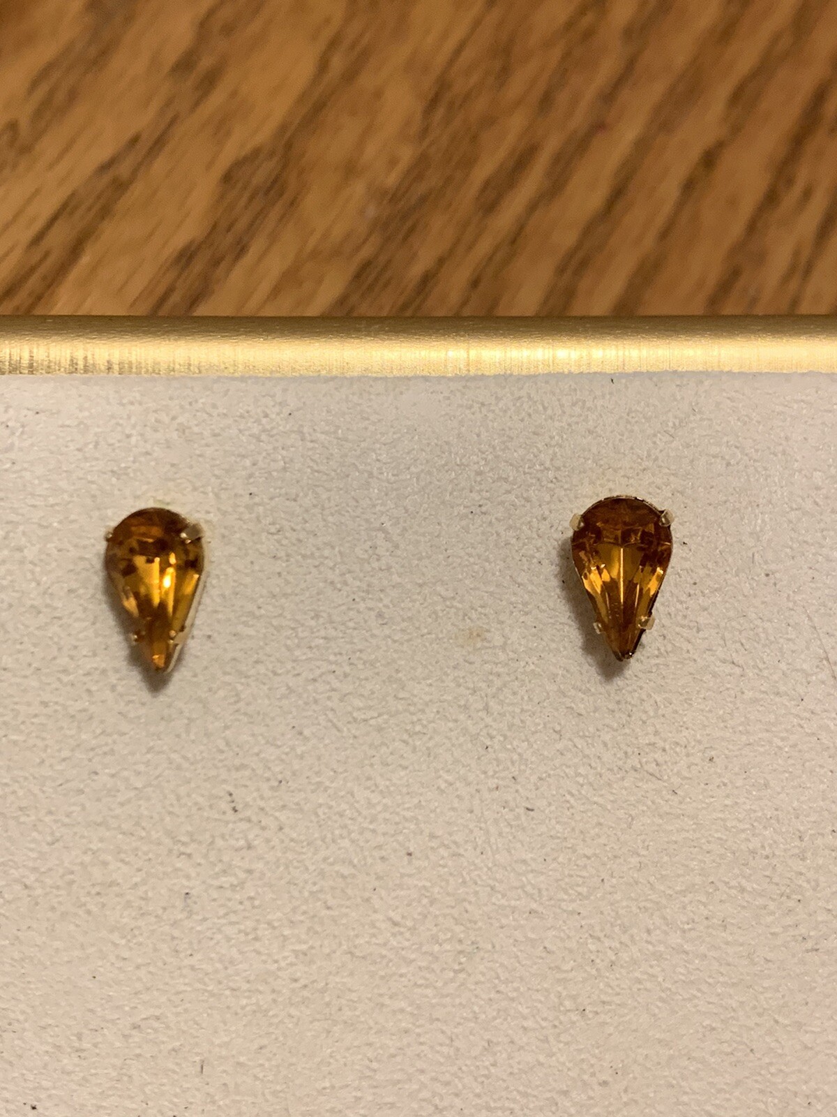 Beautiful Avon Vintage Sentimental Topaz Birthstone Gift Set