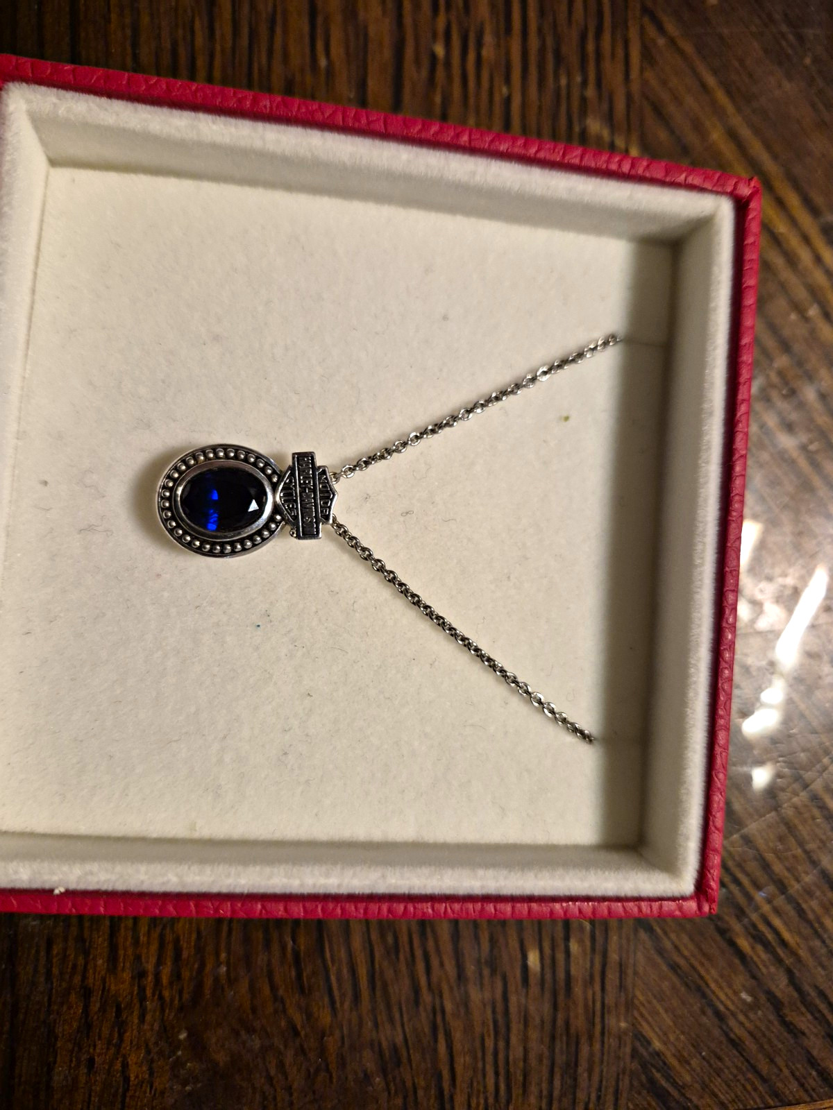 Harley-Davidson 925 Sterling Silver Blue Oval Crystal Pendant Cable Necklace