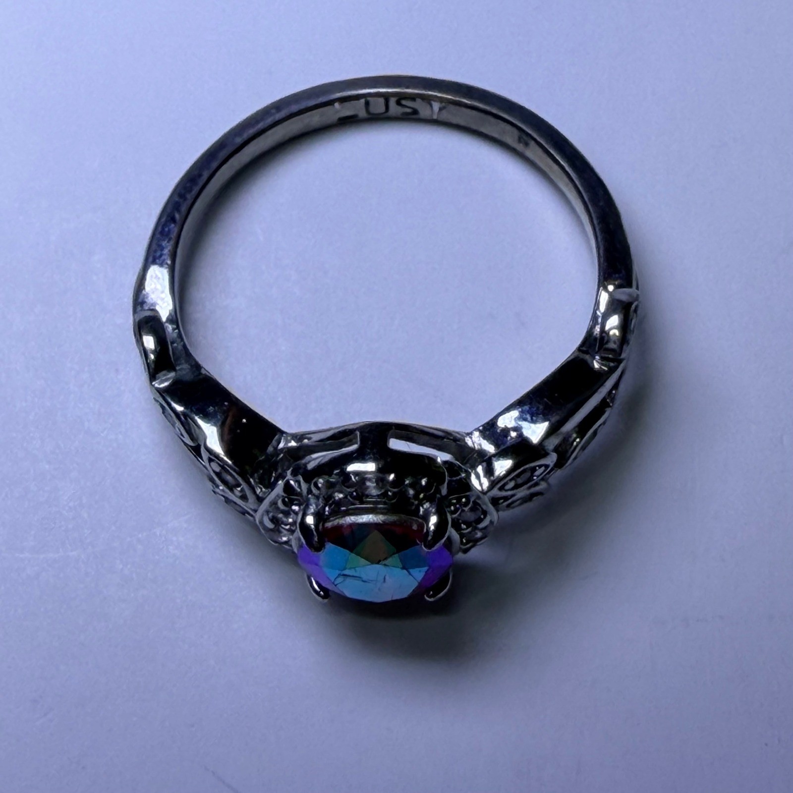 Fragrant Jewels Aurora Borealis Mystic Rainbow Vine Halo Ring Silver Tone Size 8