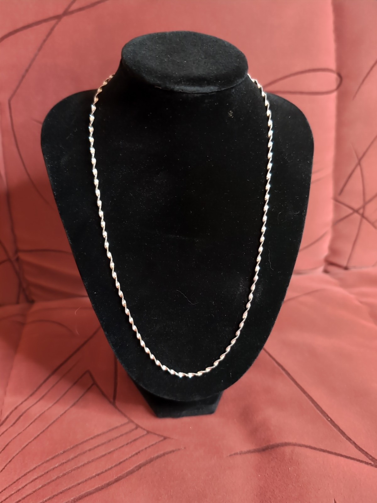 Vintage Italy Silver Twisted Herringbone Chain Necklace