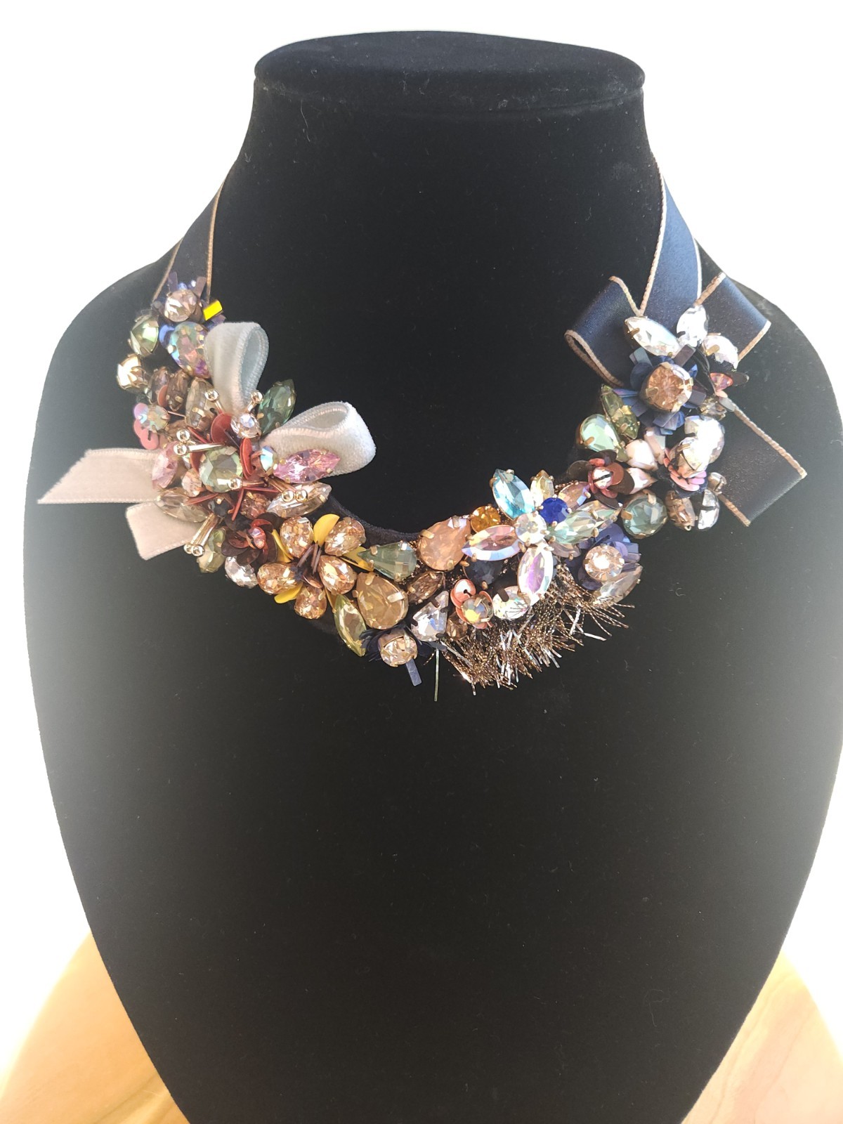 J.CREW RARE Funfetti Multicolor Crystal Cluster Statement Ribbon Necklace Y2K
