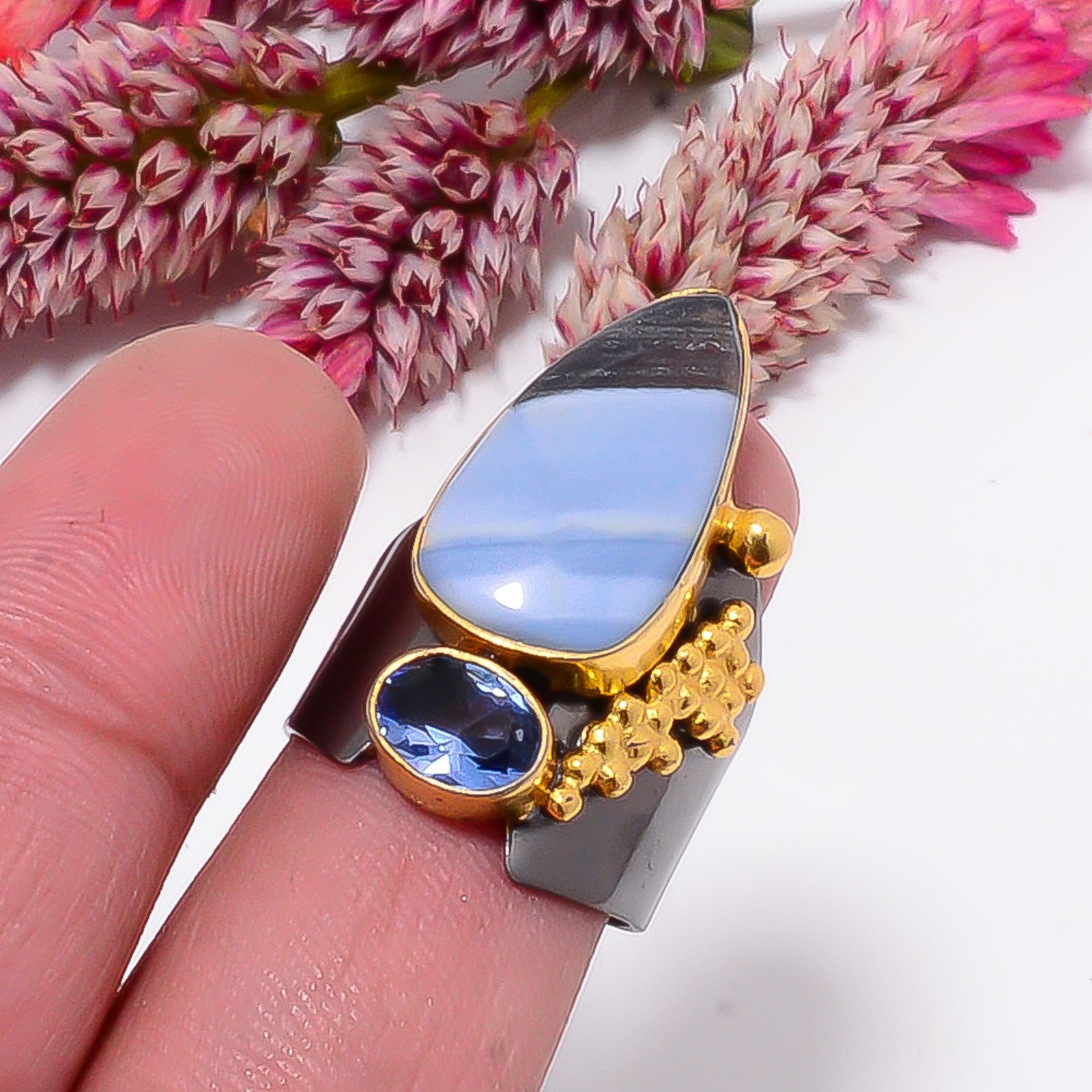 Blue Opal – Owyhee, Iolite Black & Gold Plated 925 Sterling Silver Ring s.8 Su38