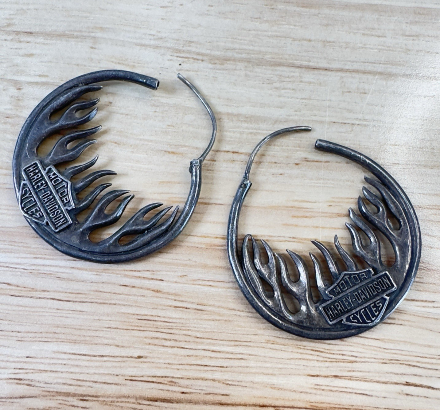 Harley Davidson Sterling Silver Hoop Earrings Logo Vintage 13.4 g 33mm