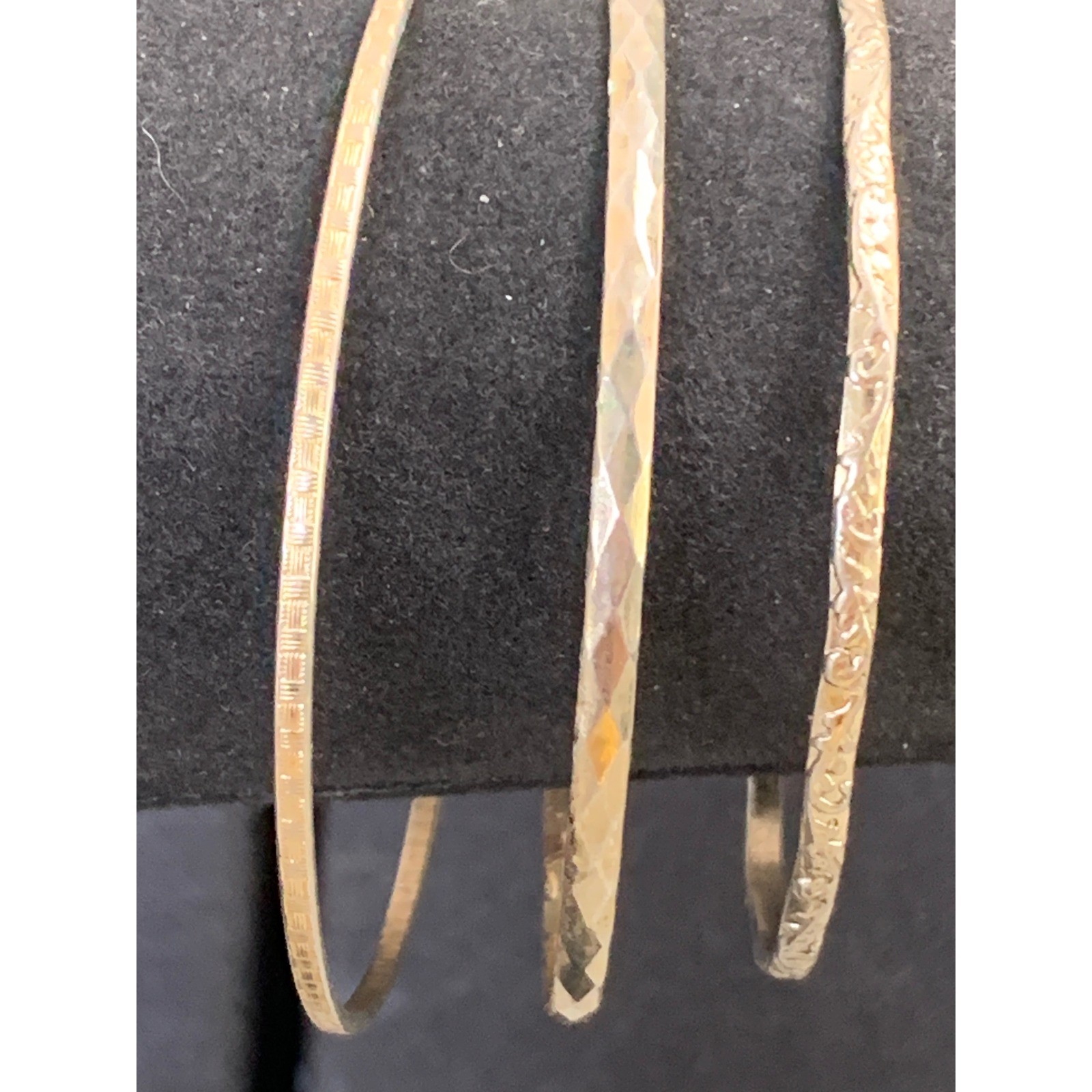 Set of 3 Gold Tone Textured Bangle Bracelets Diamond Cut Etched Stackable 6in