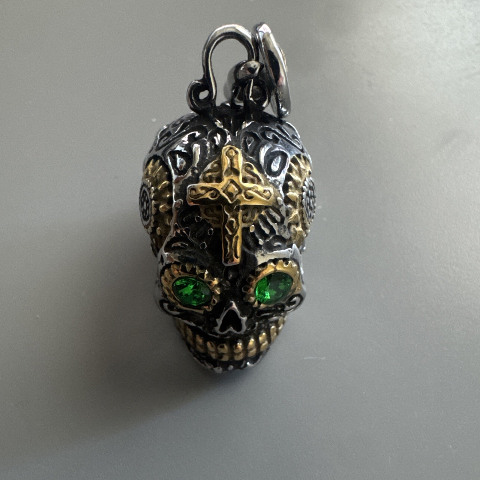 Punk Head Skull Cross Pendant Necklace Gothic Biker Chain 24″ Green Stone Gift