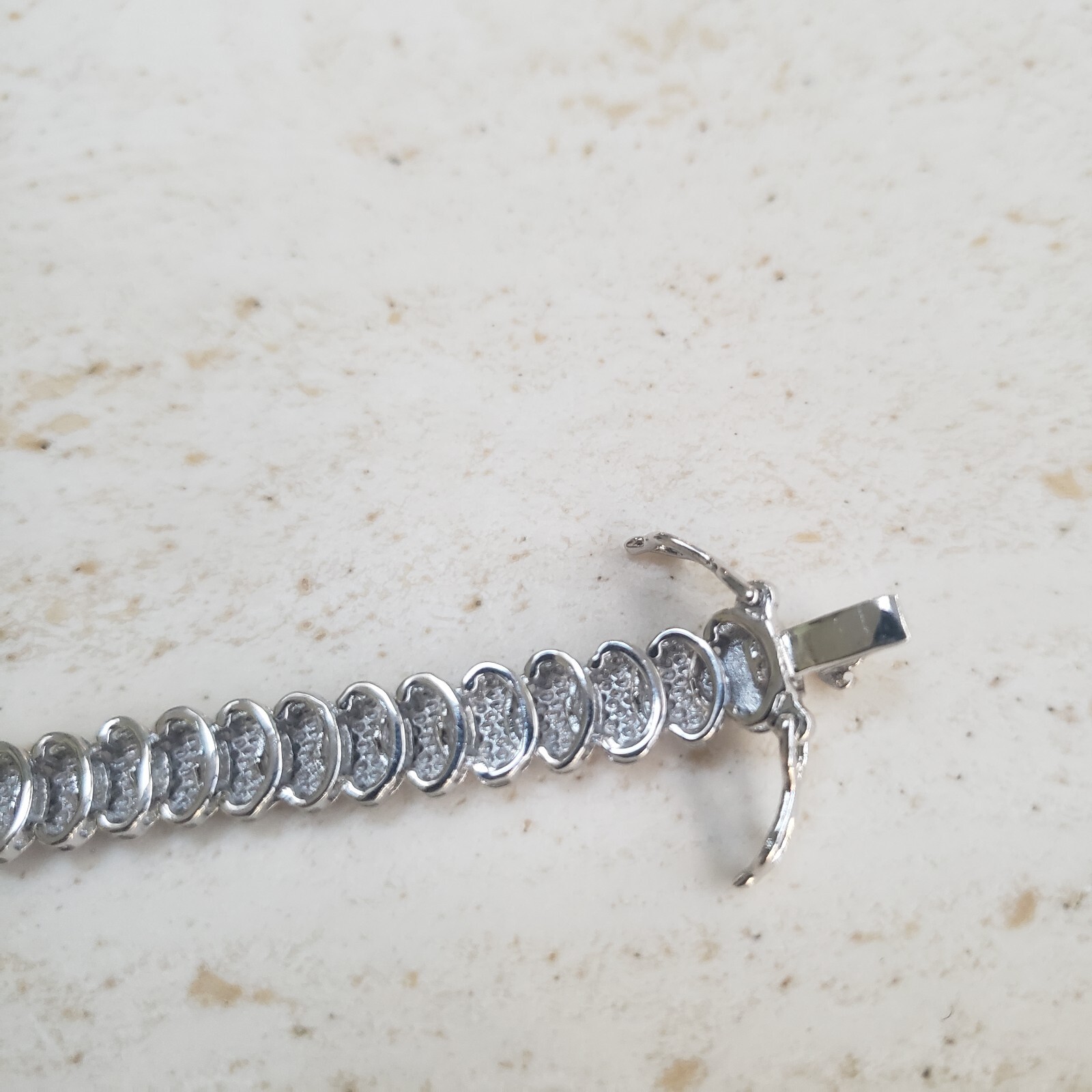 Hypoallergenic Silver Tone, Fancy Anklet/Bracelet, 20cm /8 inches – new/ tagged.