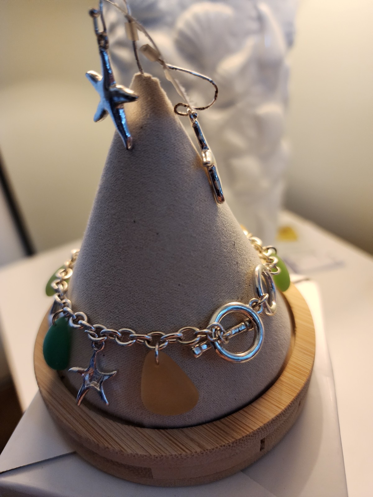 Silver Tone Starfish Dangle Charm Cable Chain Bracelet, Toggle w/Earrings