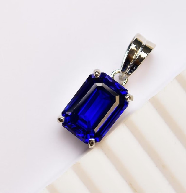 Certified 20ct Natural Blue Sapphire Loose Gemstone Pendant in 925 Sterling Silv
