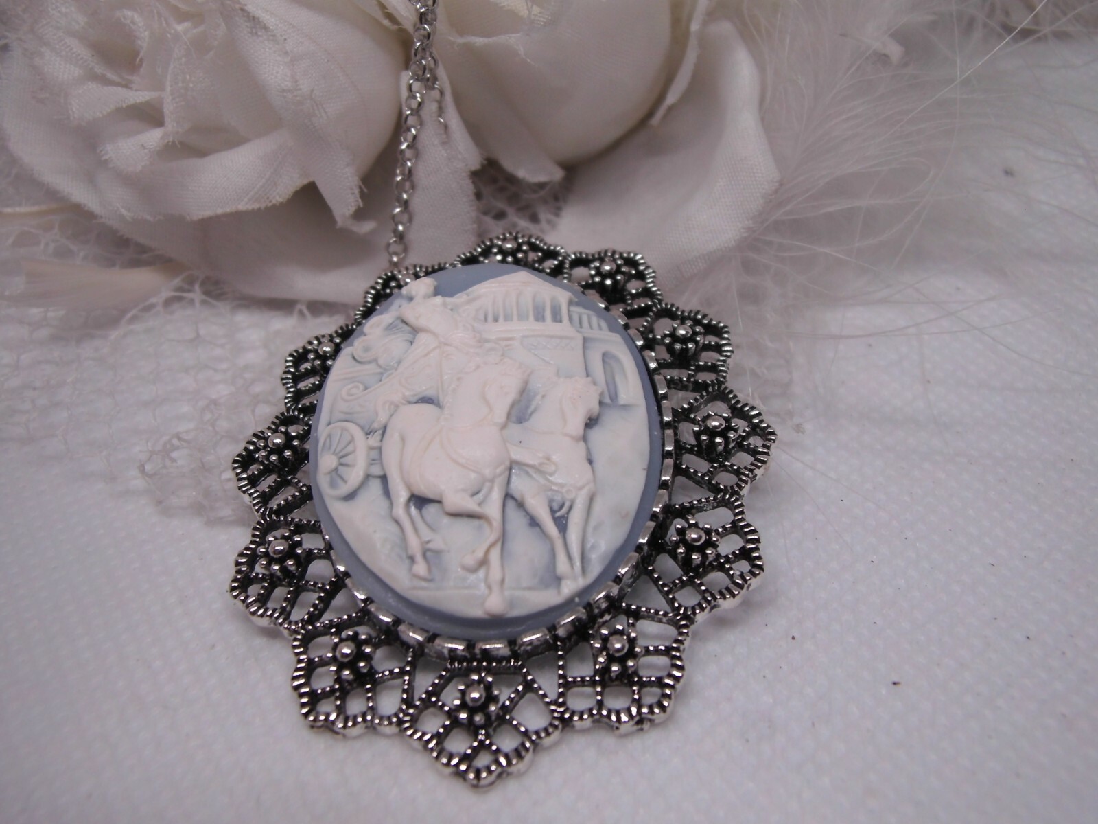 ZUES ARTEMIS ROMAN MYTHOLOGY GREEK GOD CHARIOT HORSE BROOCH PENDANT NECKLACe