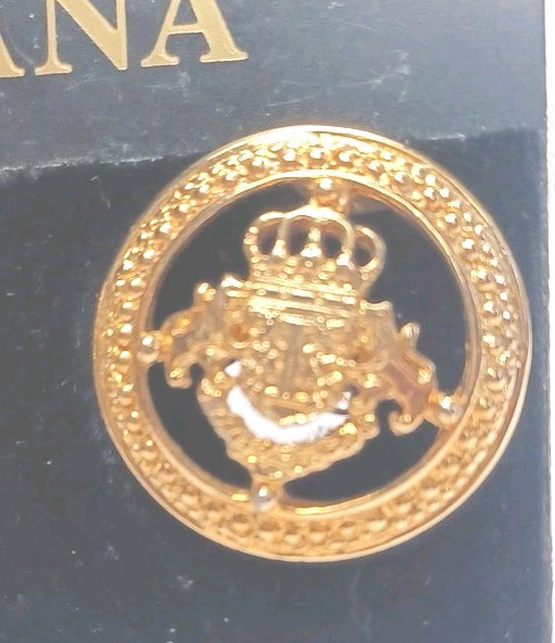 New Ivana Trump Gold Tone Round Coat Of Arms Clip Earrings