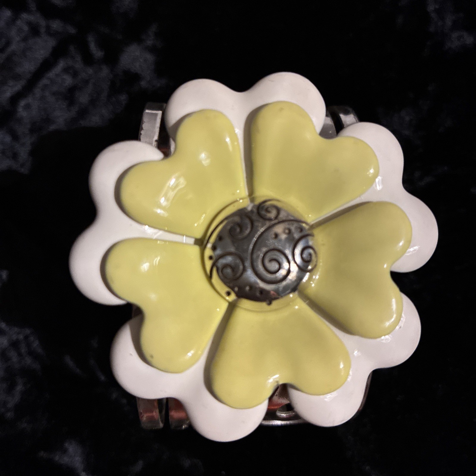 Brighton Yellow Daisy Flower Silver Scroll Cuff Bracelet. Super Rare! Nice!