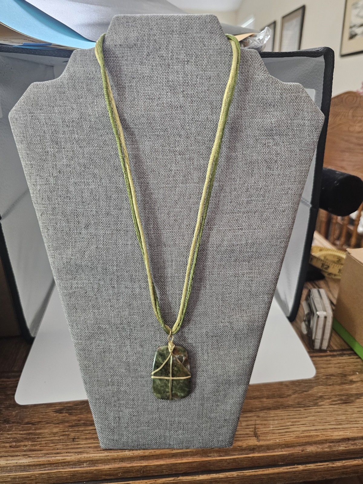 Coldwater Creek Necklace Green Natural Stone Wire Wrapped Green cords 20 inch