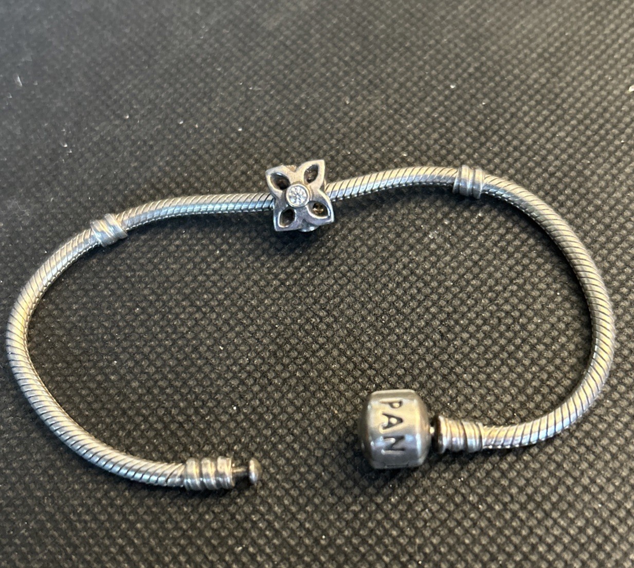 Pandora Bracelet 7” With Sterling Silver Flower Bead (Retired Charm) 925 ALE
