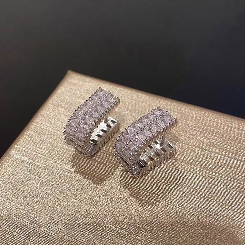 Women White Gold Plated CZ Sparkling Huggie U Shape Earring Stud Anti-tarnish