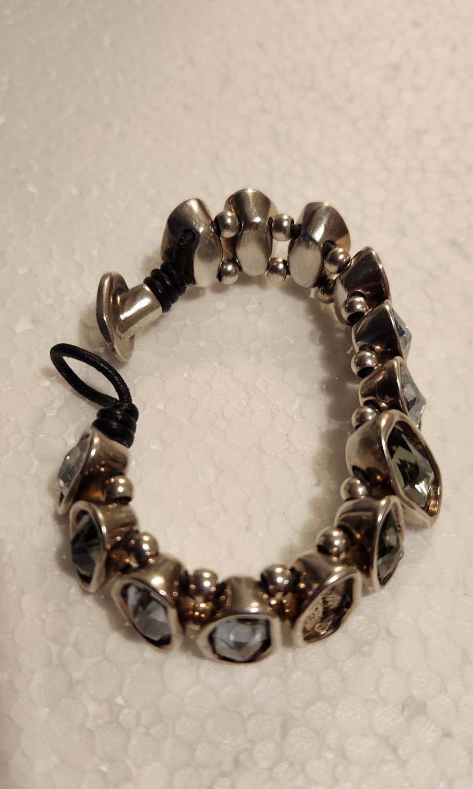 UNOde50 La Vida Loca 13 Crystal Silver Chunky Bracelet Leather Minus 1 Stone